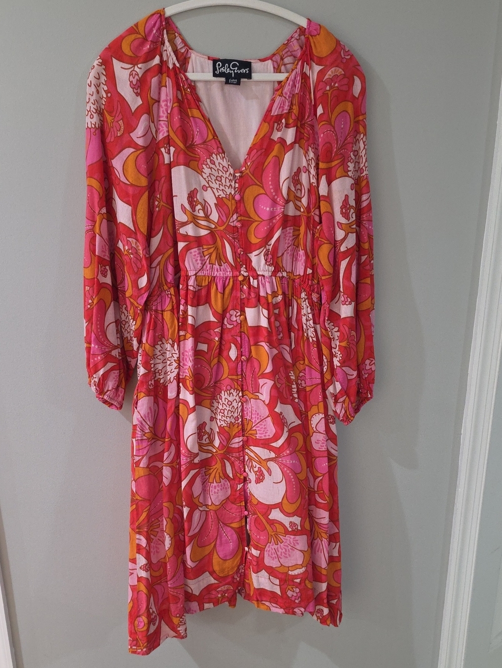 Lesley Evers Pink & Orange Floral Long-Sleeve V-Neck Dress